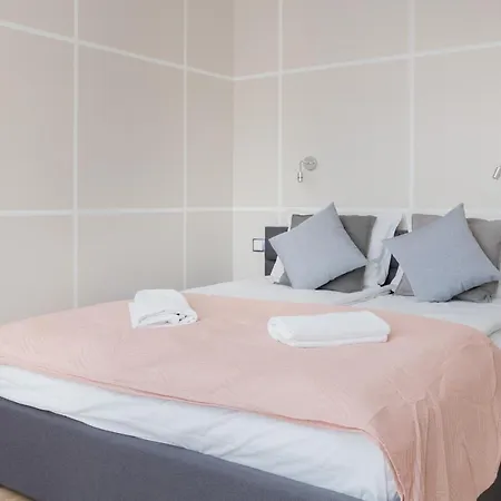 Daire With Balcony Near The In By Renters