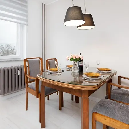 Apartman With Balcony Near The In By Renters Sopot