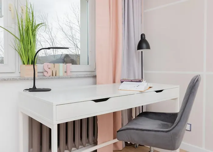 With Balcony Near The In By Renters Appartamento Sopot