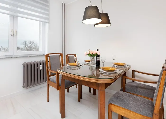 Apartament With Balcony Near The In By Renters Sopot